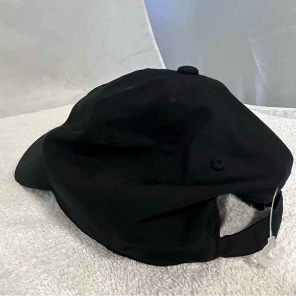 Nike Heritage 86 Adjustable Black & Metallic Silver Polyesther Ball Cap main image 4